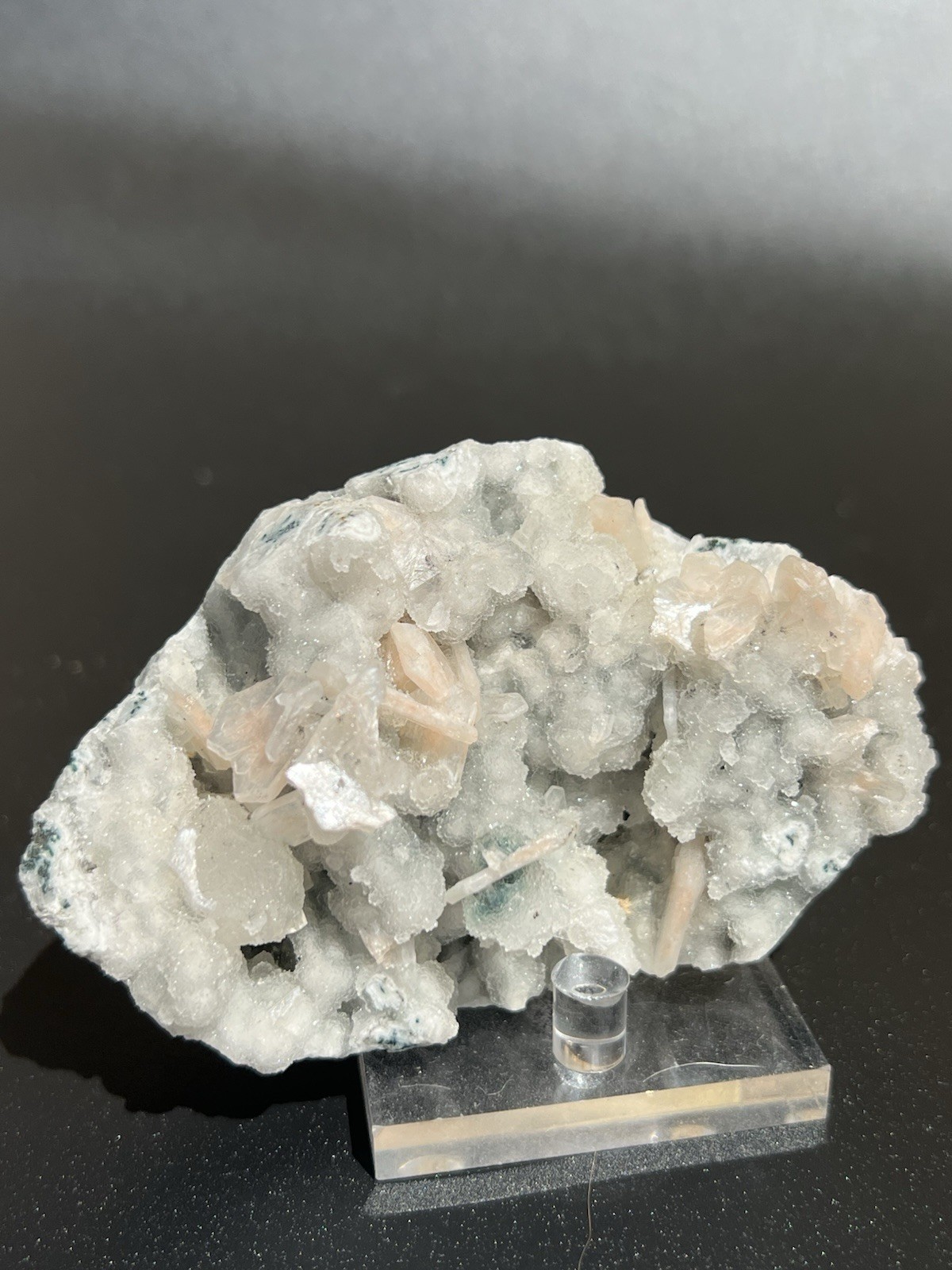 Natural Stilbite With Chalcedony On Matrix!Crystals,Quartz ,Mineral Specimens!