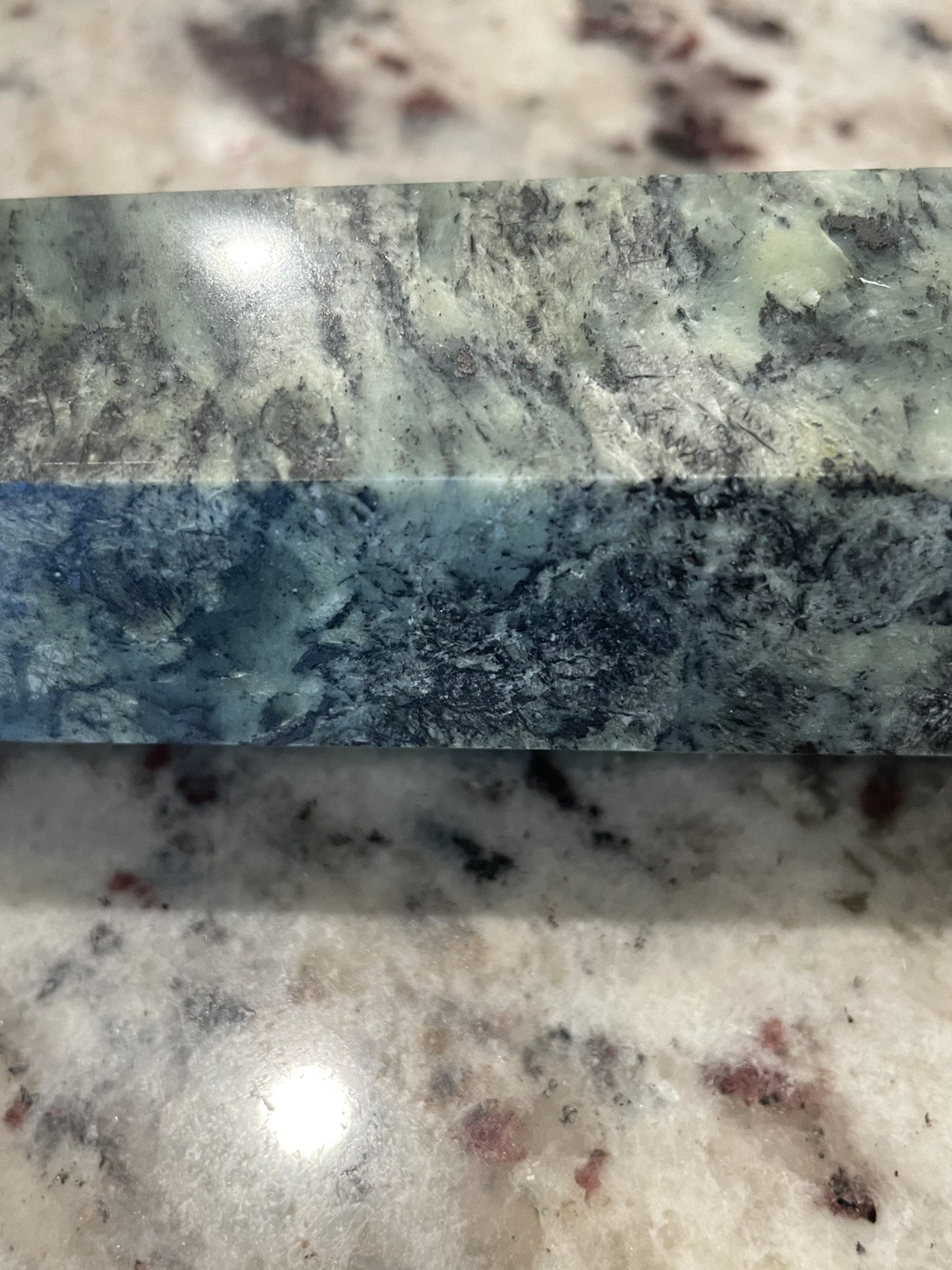 9.5″ Serpentine? Crystal Tower Obelisk – 1 lb 12.7 oz Polished 813.6 grams