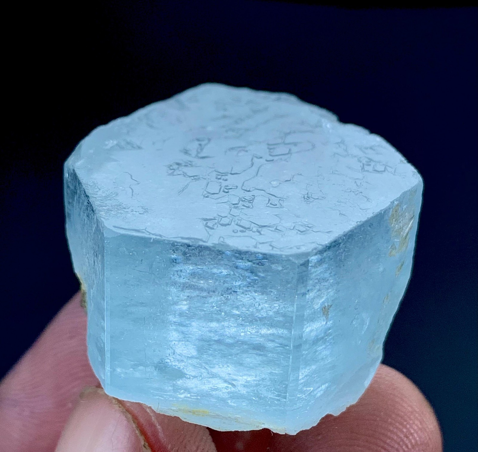 147Carat Top Quality Aquamarine Crystal From Skardu Pakistan. Rare Color