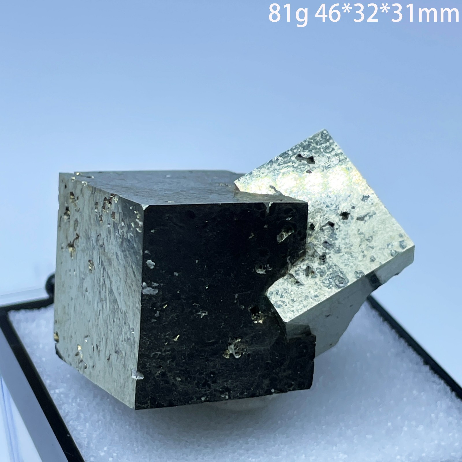 Natural Spain Multiple Pyrite Cube Crystal Quartz Mineral Specimen Rock Healing
