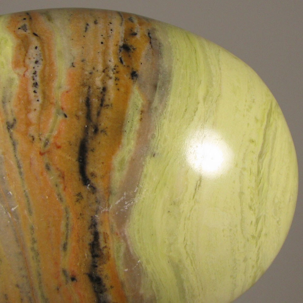 2.7″ INFINITY STONE Serpentine Polished Palm Stone – India