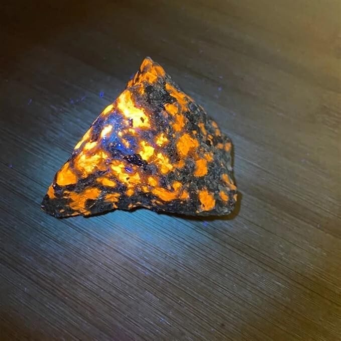 3PCS Rough Yooperlite UV Fluorescent Emberlite Glowing Fire Rocks Chunks Stone