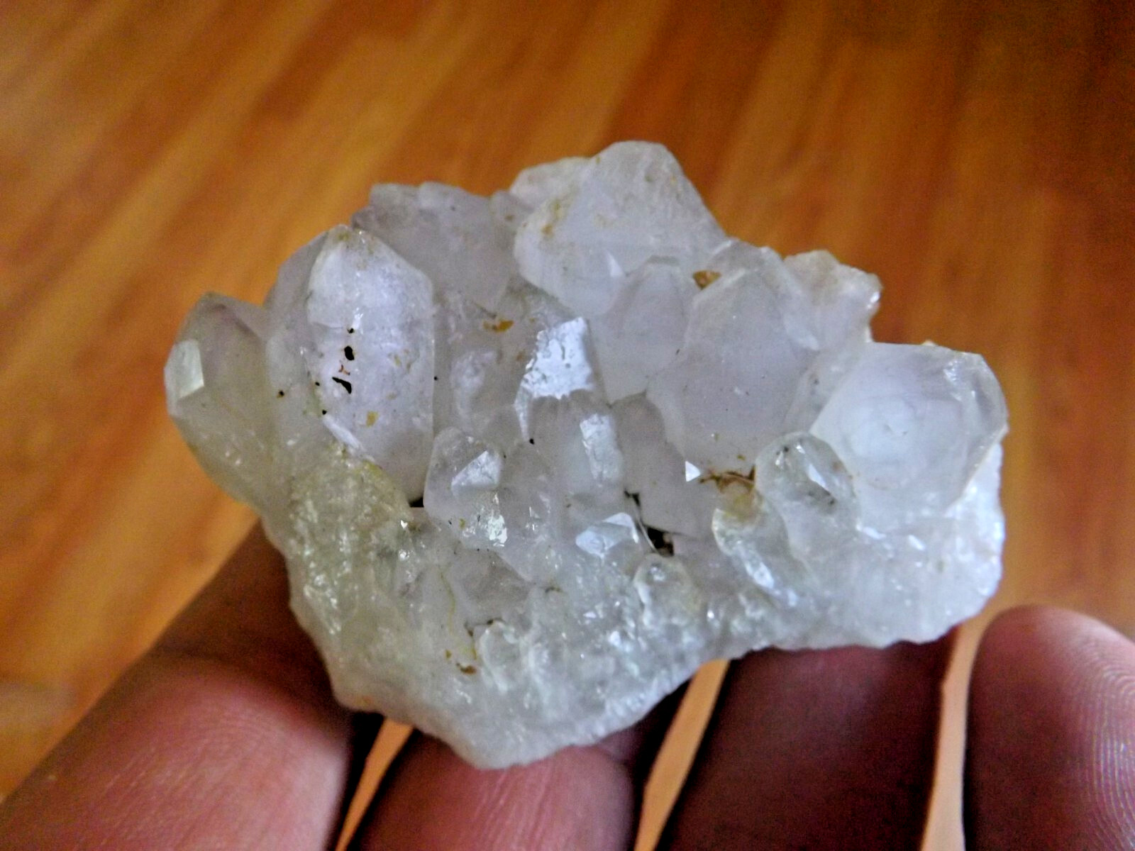 Purple Diamond hill Quartz crystals cluster 103 grams 1-3/4″ x 2-1/4″ X 1-1/4″