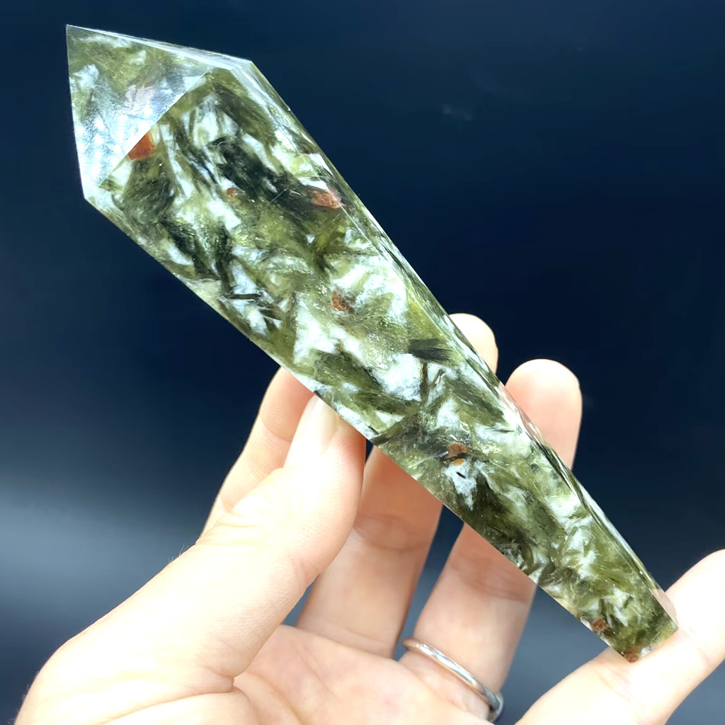 133g Natural Fuchsite Mica/Garnet Symbiotic Mineral Wand Point Scepter Decora