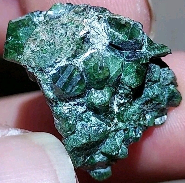 GORGEOUS ALEXANDRITE CHRYSOBERYL CLUSTER FROM ZIMBABWE