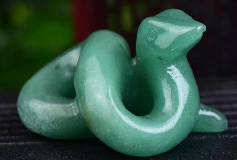 Hand Carved Natural Quartz Crystal Snake Figurines Aventurine/Labradorite/Glauco