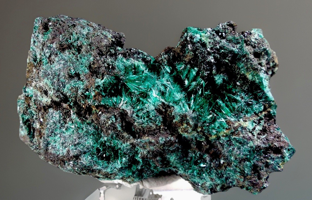 Brochantite Xls: Silver Bell Mine , Mineral Mountain, Pima County , Arizona 🇺🇸