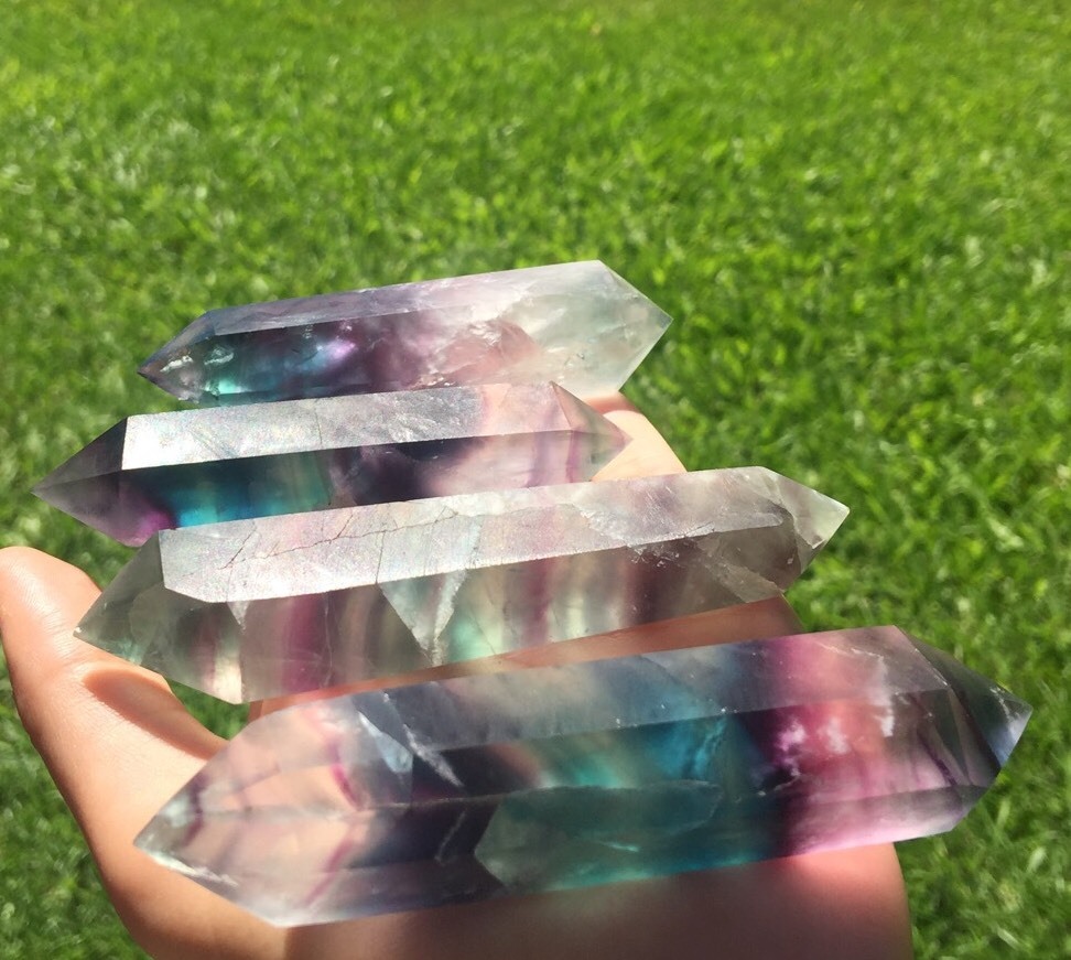IMPRESSIVE LARGE SIZE! RAINBOW FLUORITE Wand Green & Purple Faceted Point DT!
