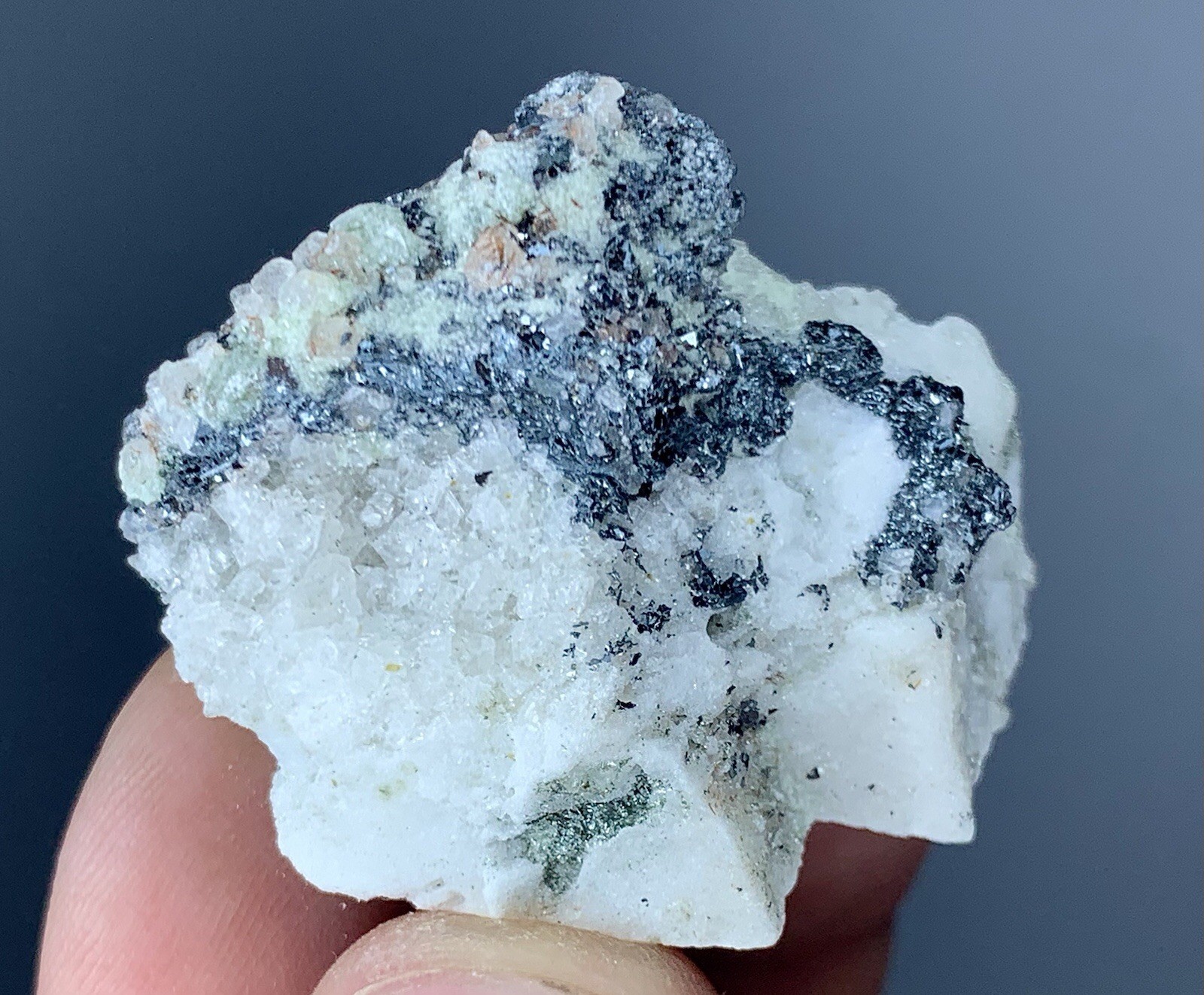 Hematite Crystal Bunch/ Home Decor Pakistan Mineral 33 Gram