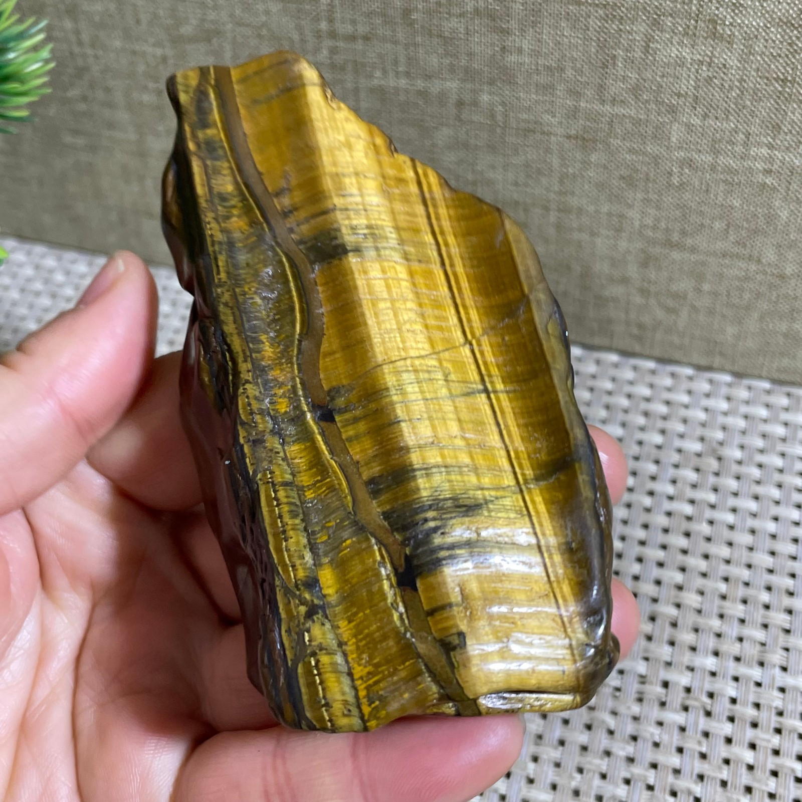 157g Natural tiger’s-eye Rough Raw Stone Rock Specimen Reiki healing