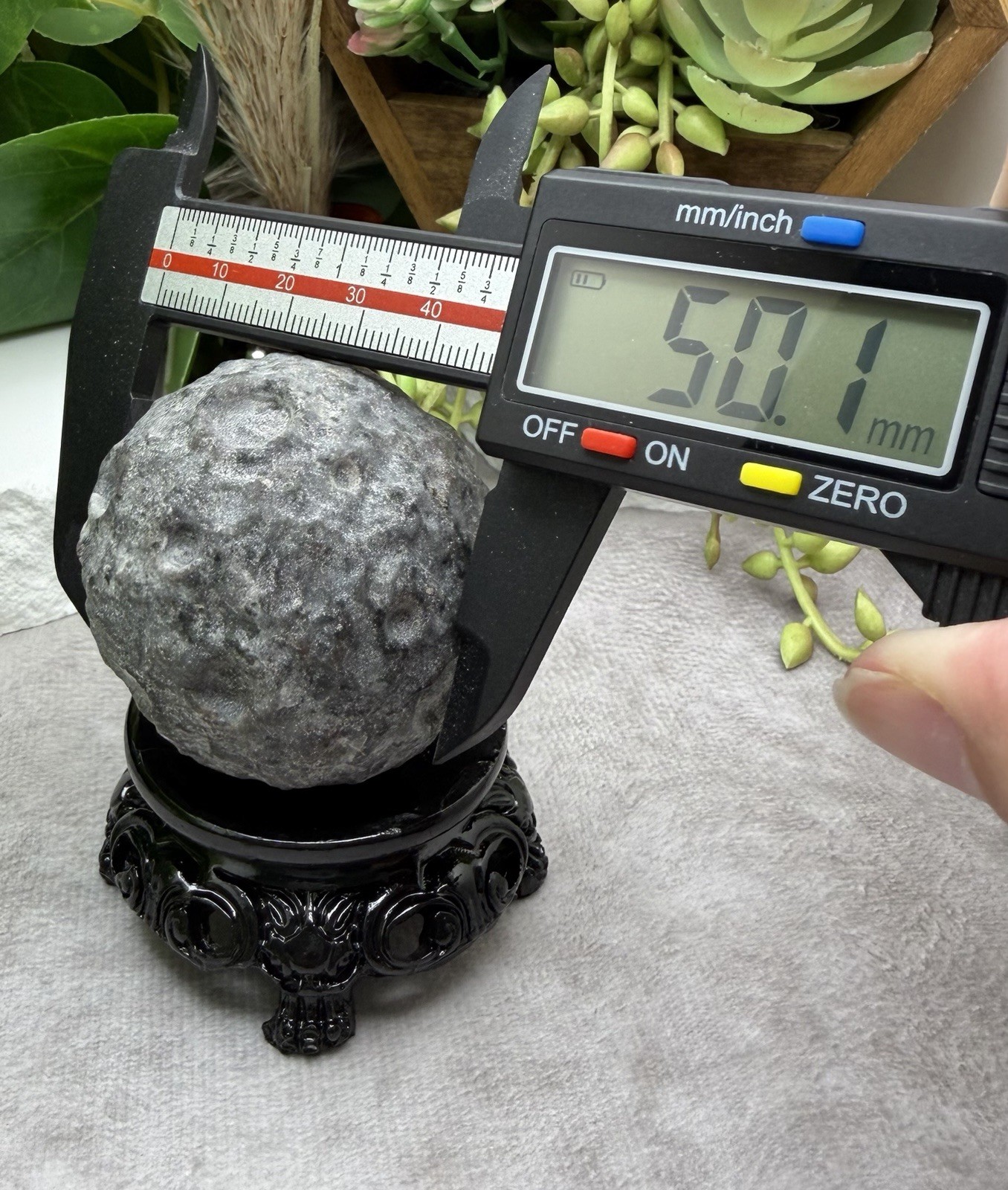 Crystal 50mm UV Reactive Yooperlite Planet Moon Flame Globe Sphere Ball & Stand