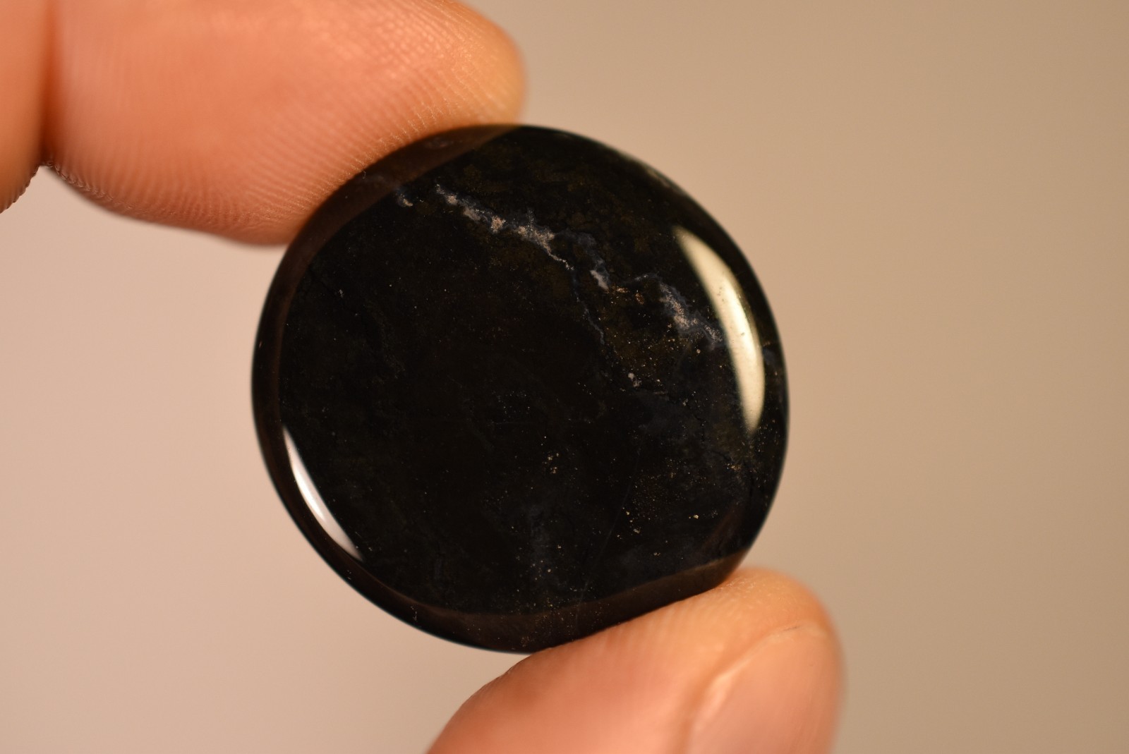 3 *BLACK ONYX* Flat Stones 2-3cm 23g Natural Stone Palm Thumb Worry