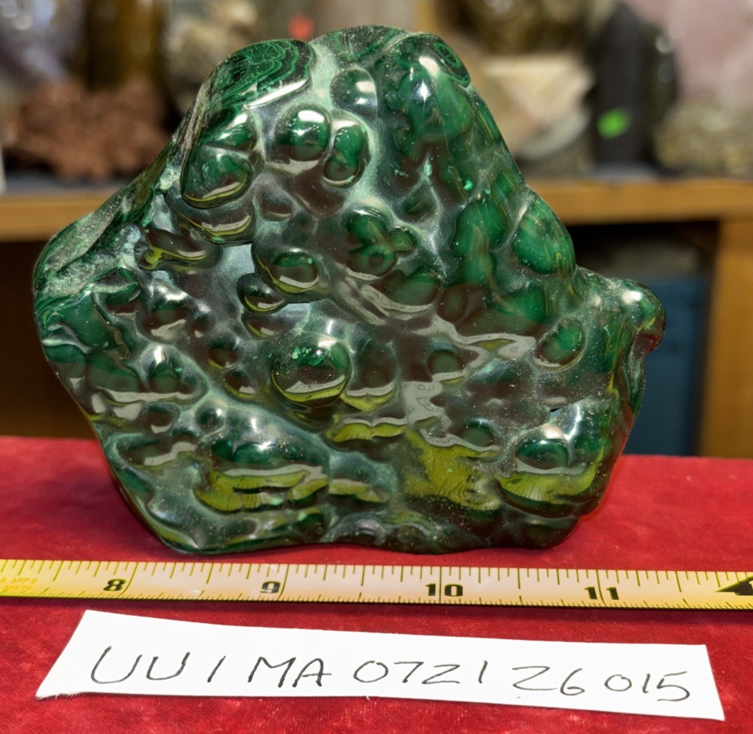 malachite freeform 520 Grams