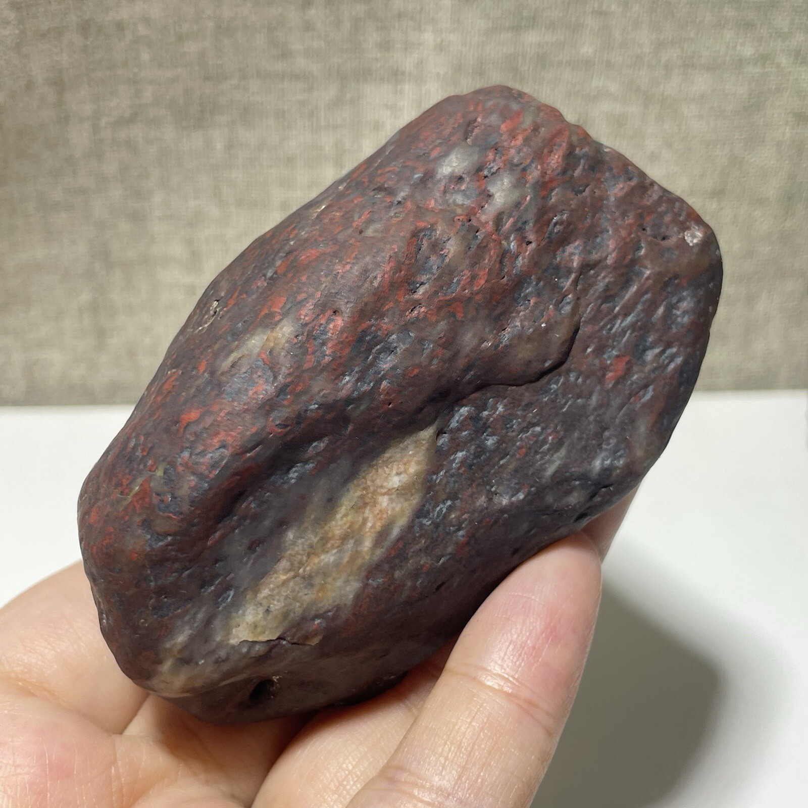 254g Natural Iddingsite meteorite specimen raw stone from China a6636
