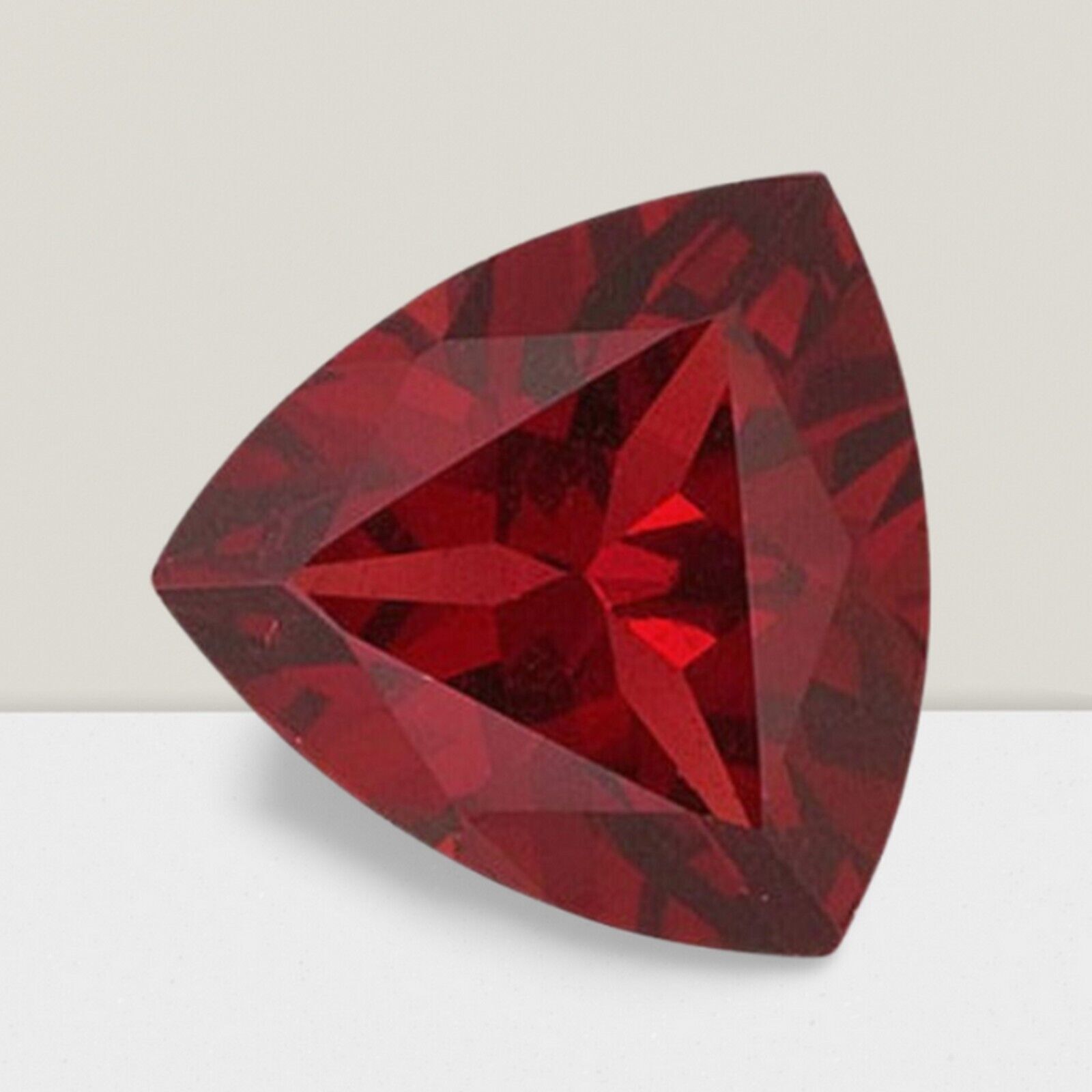 Garnet Trillion Cut Gemstone 5.5 Cts – 12 mm Calibrated Loose Gem