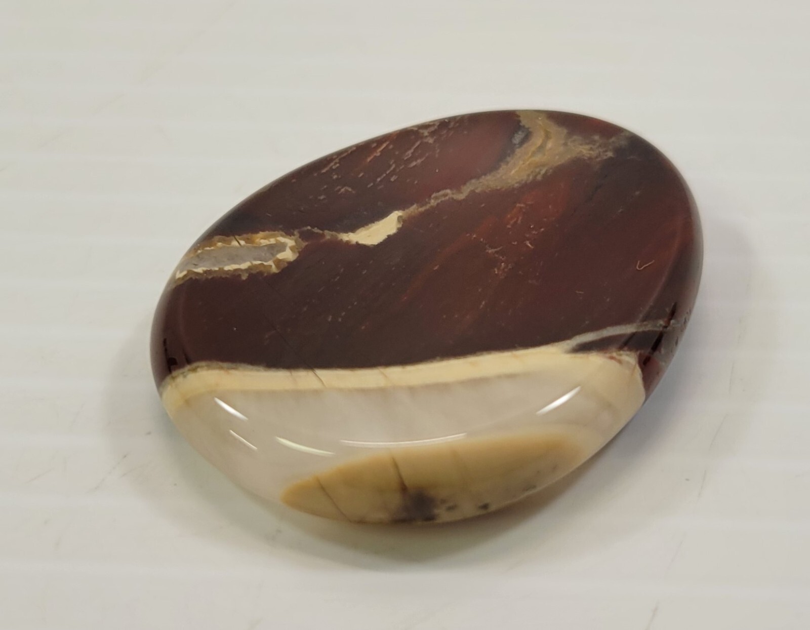 *B3) Artistone Indian Agate Thumb Pocket Polished Worry Stone