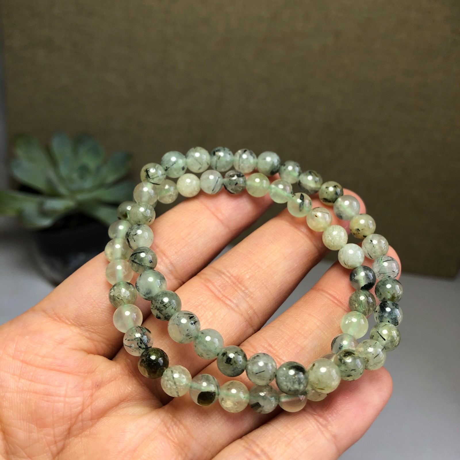 2Pcs Wholesal Prehnite bracelets Crystal ball sphere facet 6mm