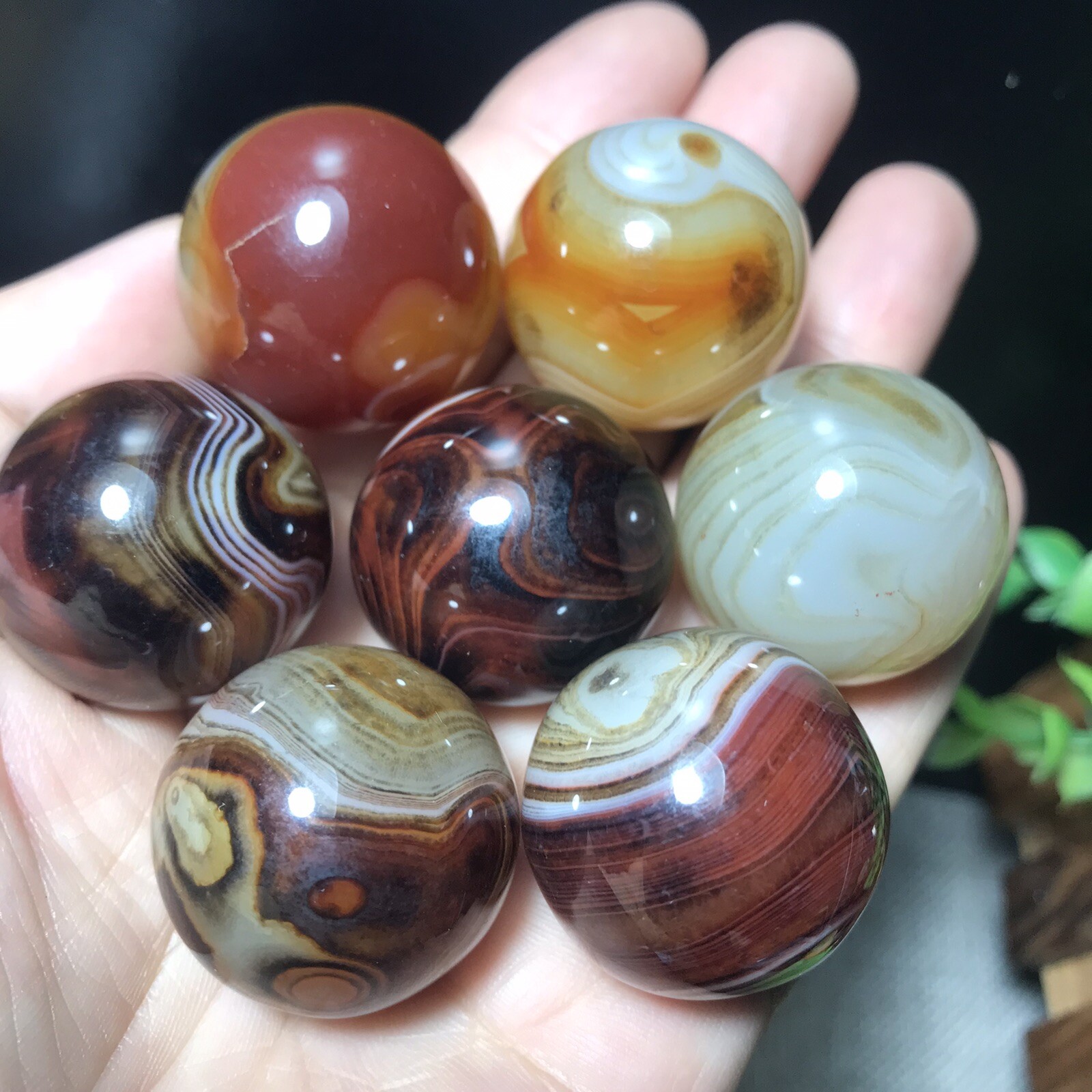 30+g 1pcs Madagascar Crazy Lace Silk Ribbon agate rolling ball pendulum article