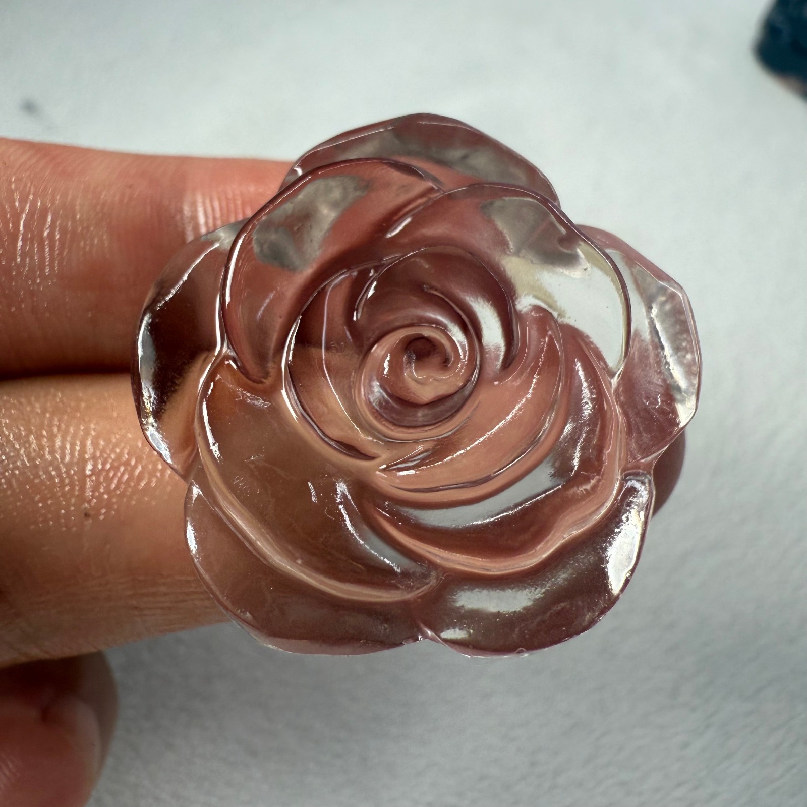 1.1″ Natural White crystal Carved Rose Flowers Crystal reiki Healing1pc