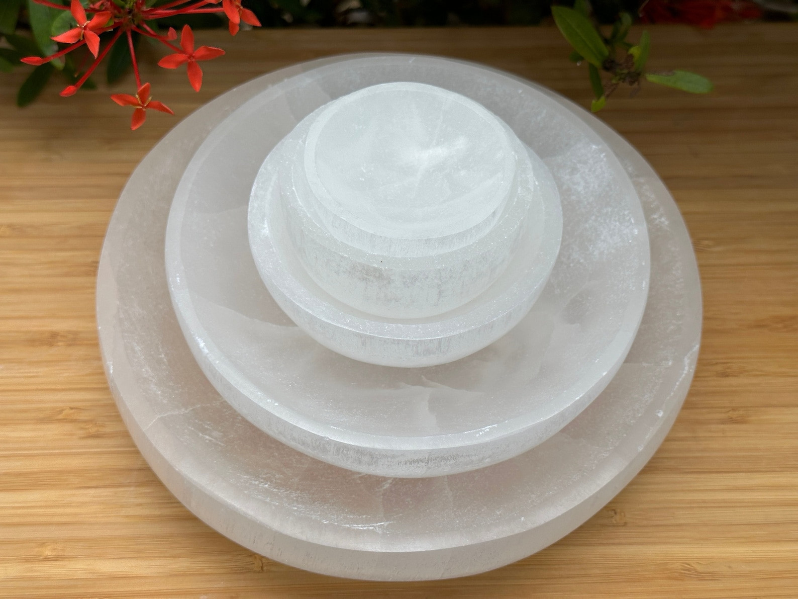Gemstone Carved -3″,4″, 6″ & 8″ Diameter SELENITE Crystal Polished Charging Bowl