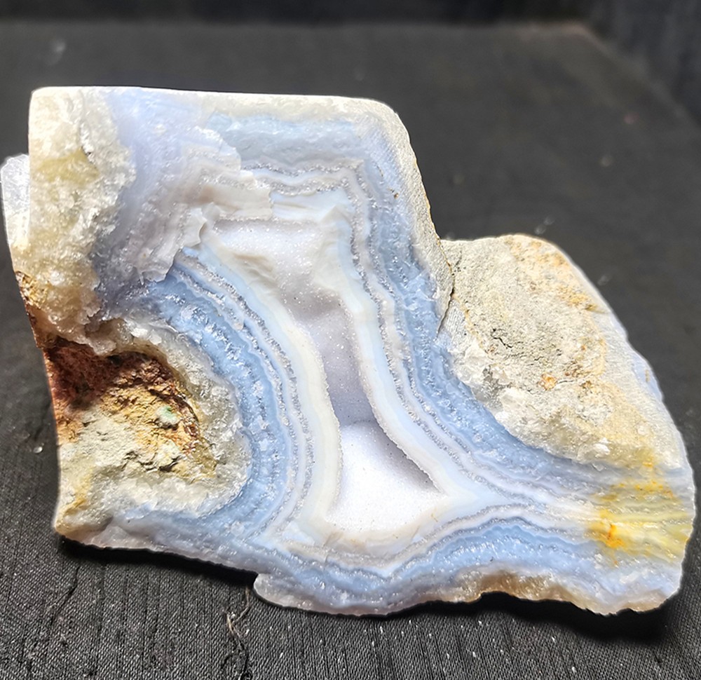 RARE 297.5g Natural Argentine Blue Agate Stone Geode Healing R2023
