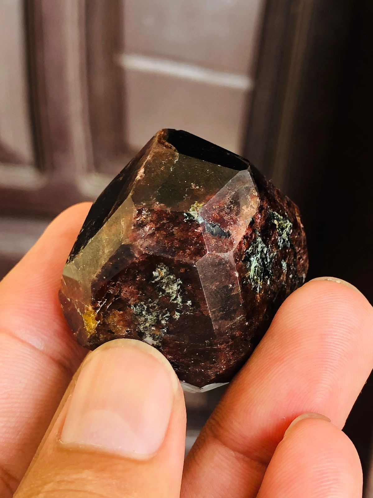 105gram Natural Gemstone Beautiful Red Almadine Garnet Specimen From Afghanistan