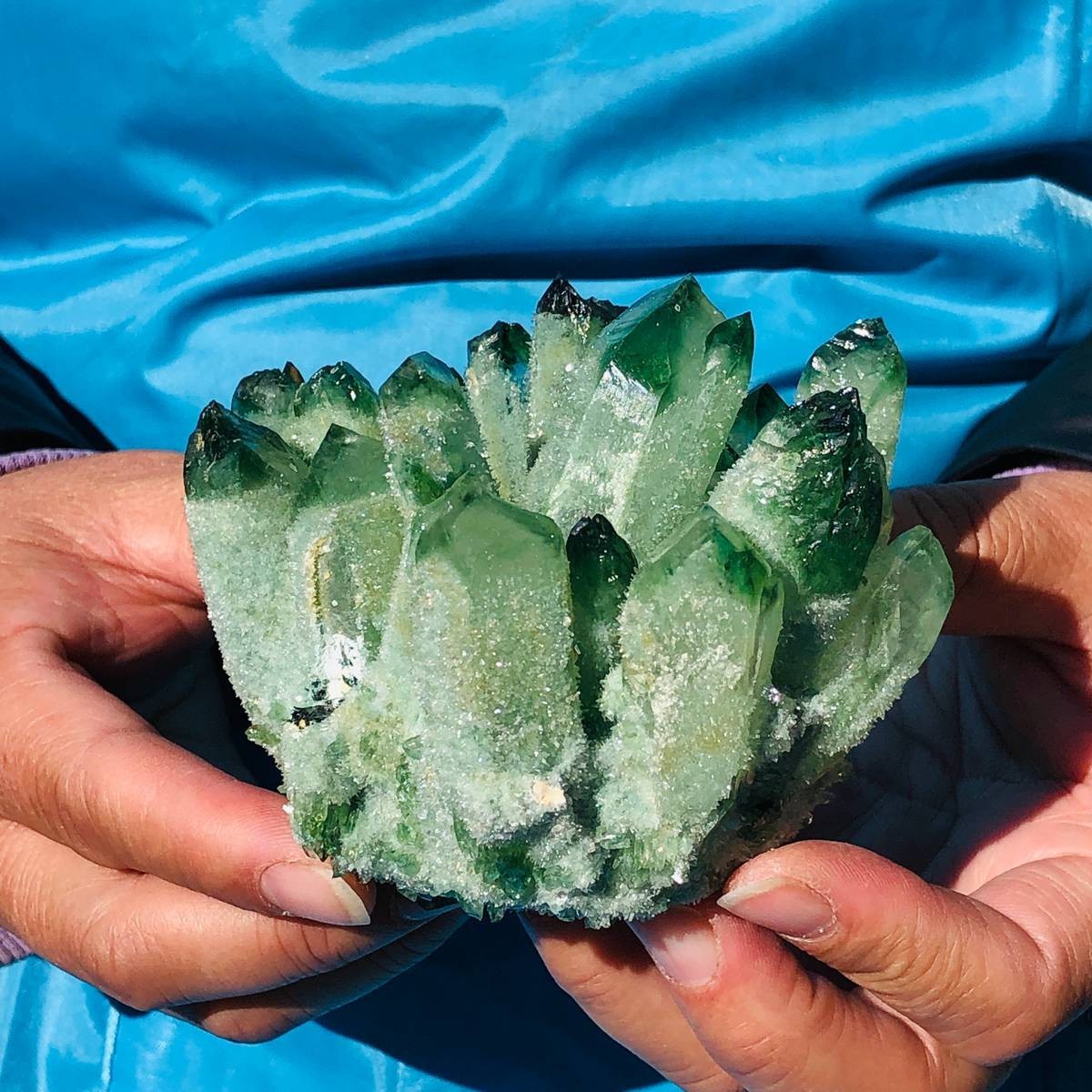 4 piece Lab-Grown Green Crystal Clusters Healing Energy Home Decor 4LB
