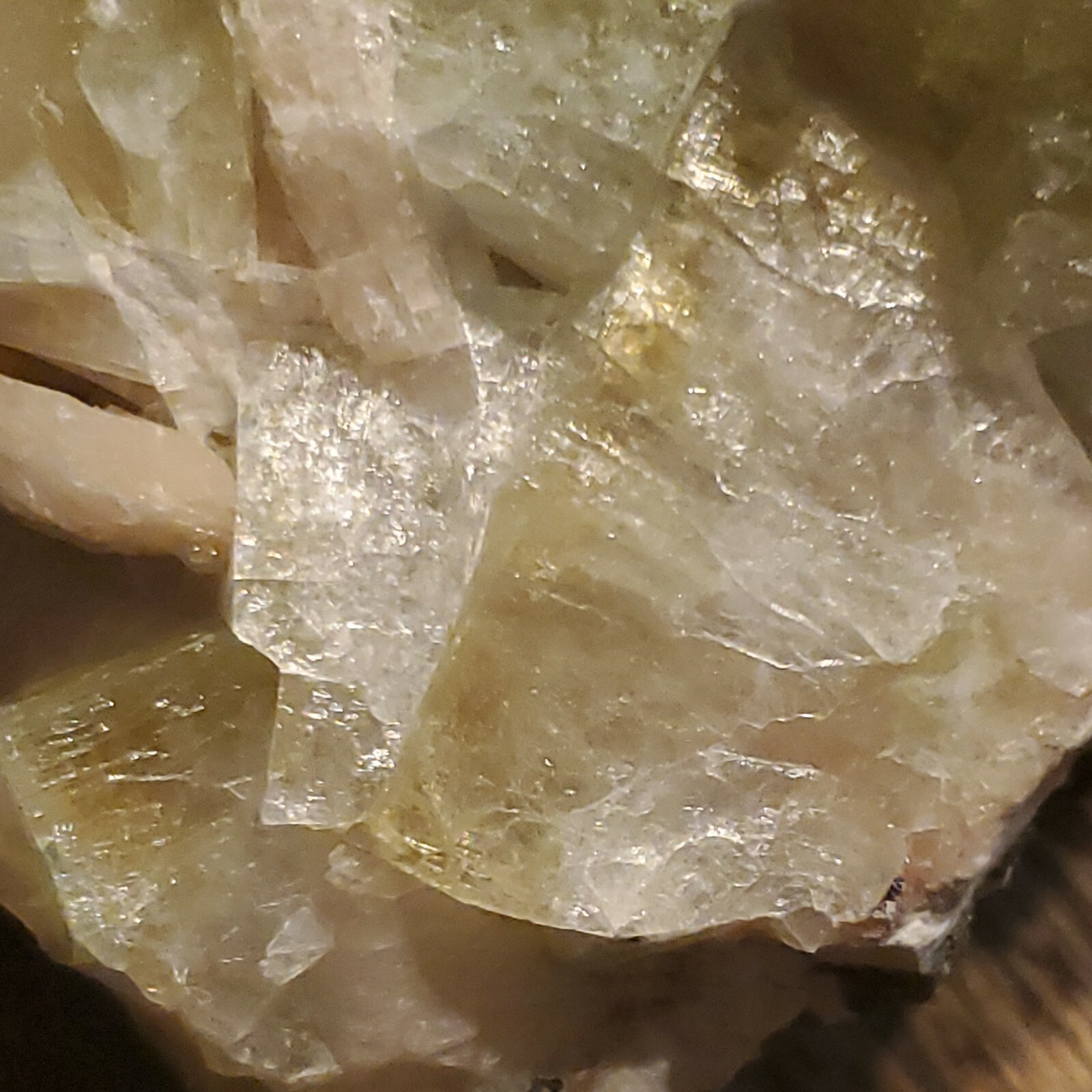 Green Apophylite and Stilbite Specimen Approx 3lb .8oz, 6 x 4 x 3.5in