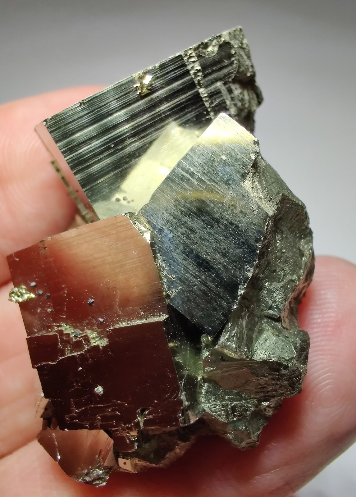 Pyrite crystals, beautiful sharp cubic form! Huanzala mine, Peru. 54 grams.