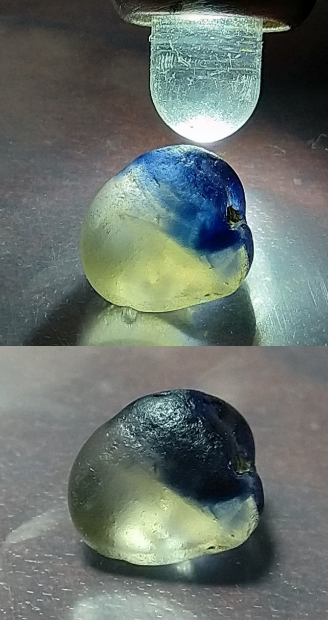 Natural Bi-Colour Sapphire 2.50ct Rough Stone Sri-Lanka.