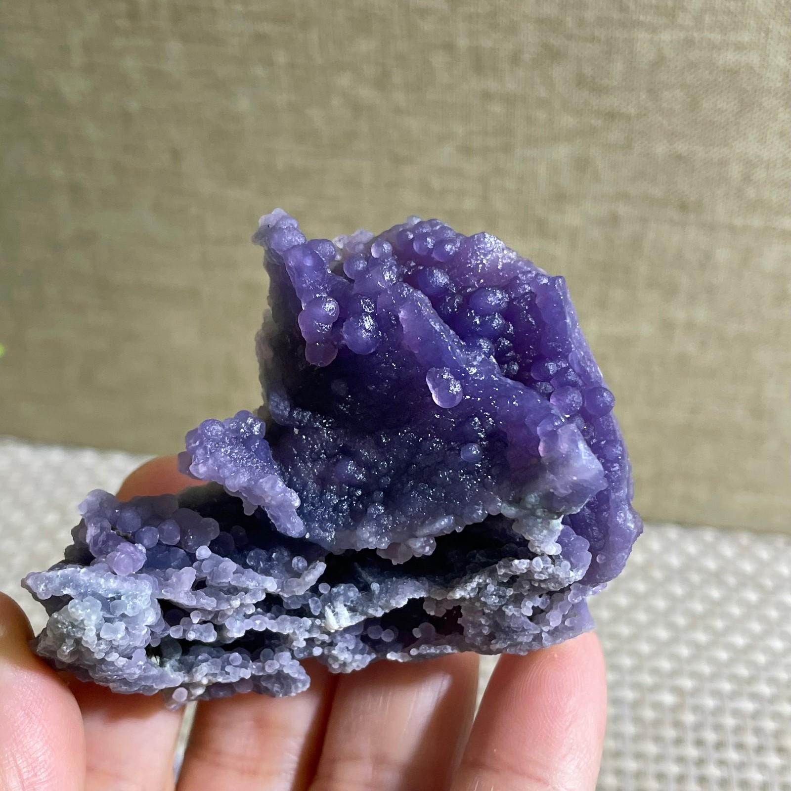 56g Purple stone, grape agate, quartz crystal, granular mineral