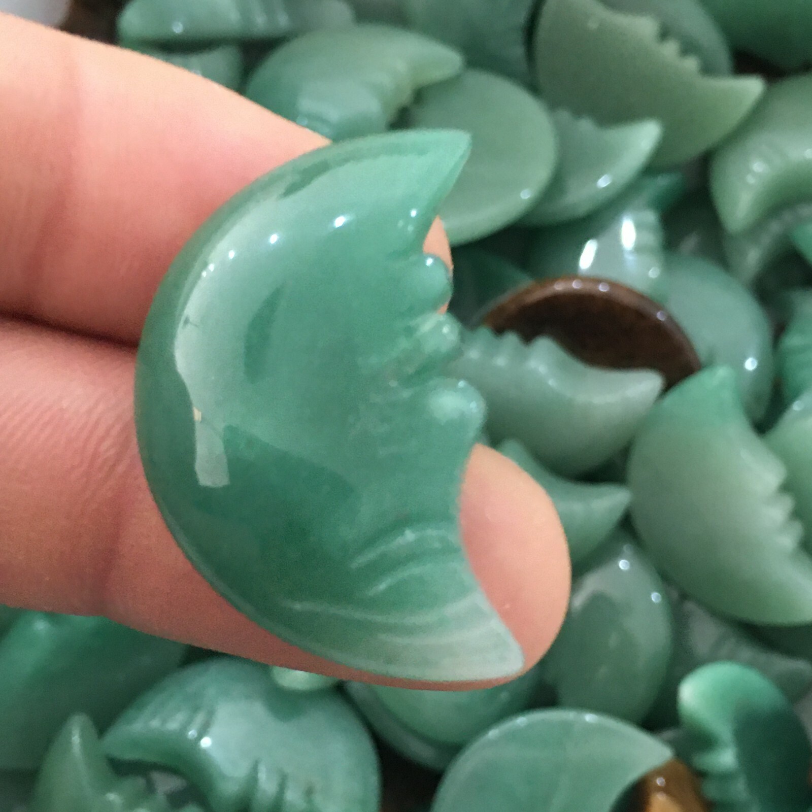 10pc Natural aventurine Quartz hand Carved moon’s face crystal Reiki healing