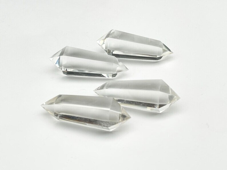 Clear Quartz Crystal, 6 Sided Vogel Style, Crystal Point, Metaphysical