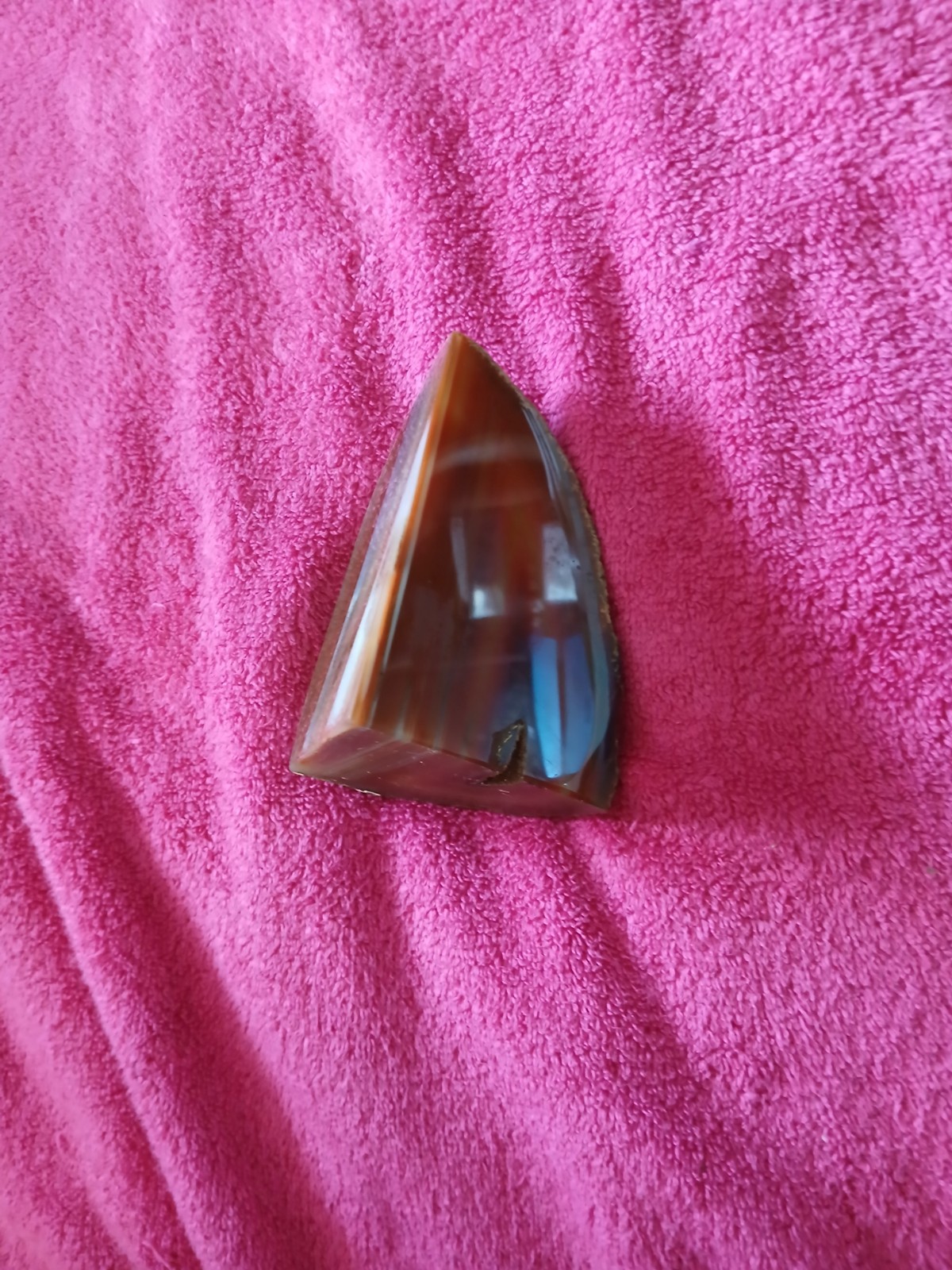 polished brown agate gemstone triangular banded 4.5 inches tall 3inches wide