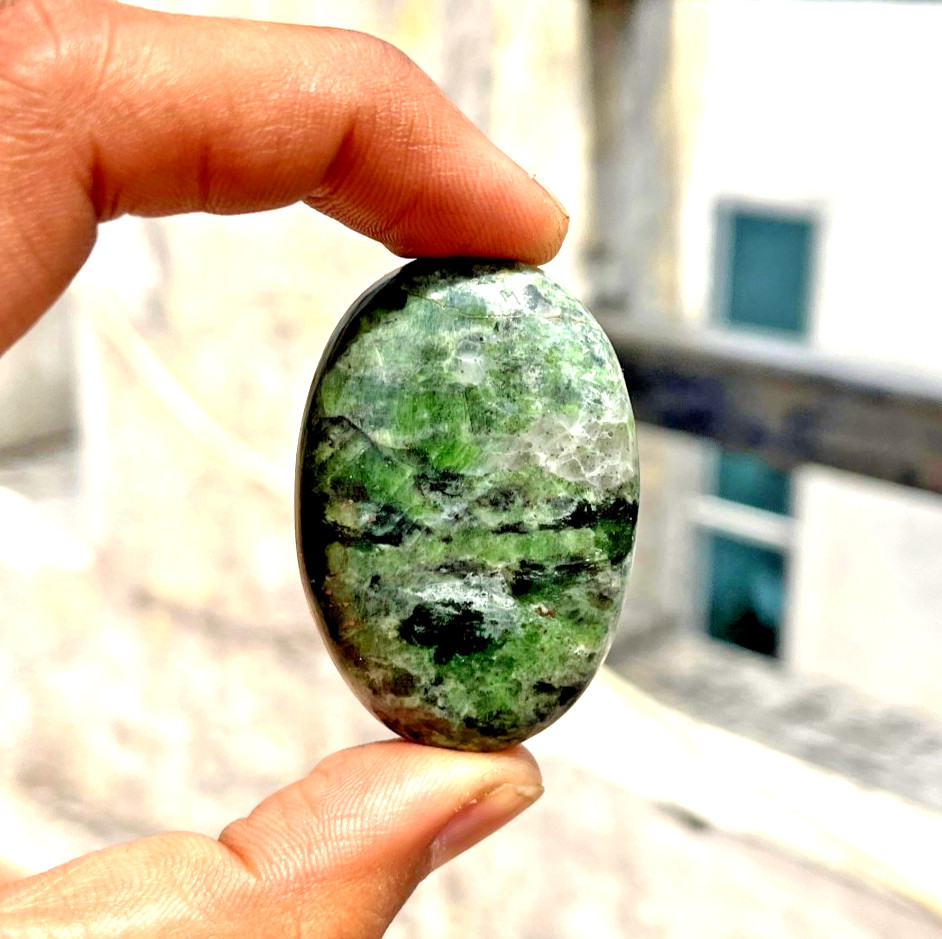 Chrome Diopside Palmstone 50x34mm 55g Green Gemstone Meditation Crystal Gift