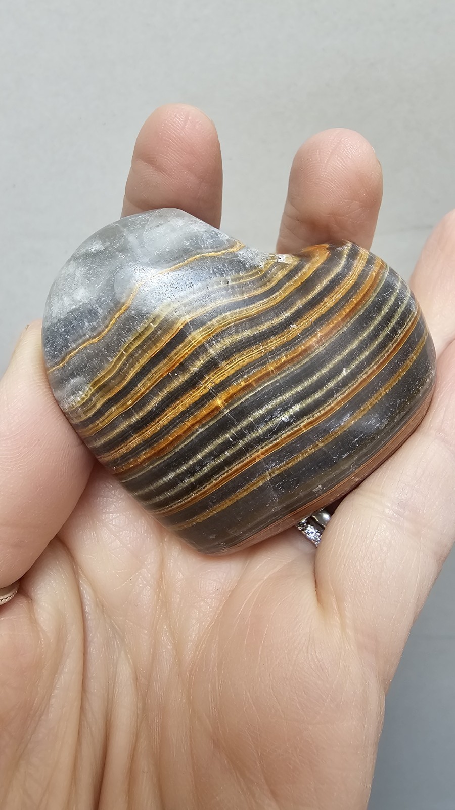 Pakistan Bumblebee Jasper crystal Heart Carving Palmstone 122g 6cm yellow