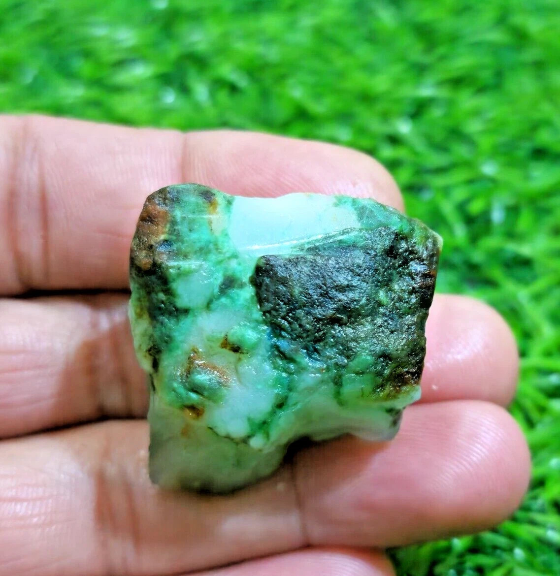 150.90 Crt Stunning Pretty Chrysoprase Rough Size 31x28x30 MM Wholesale Raw