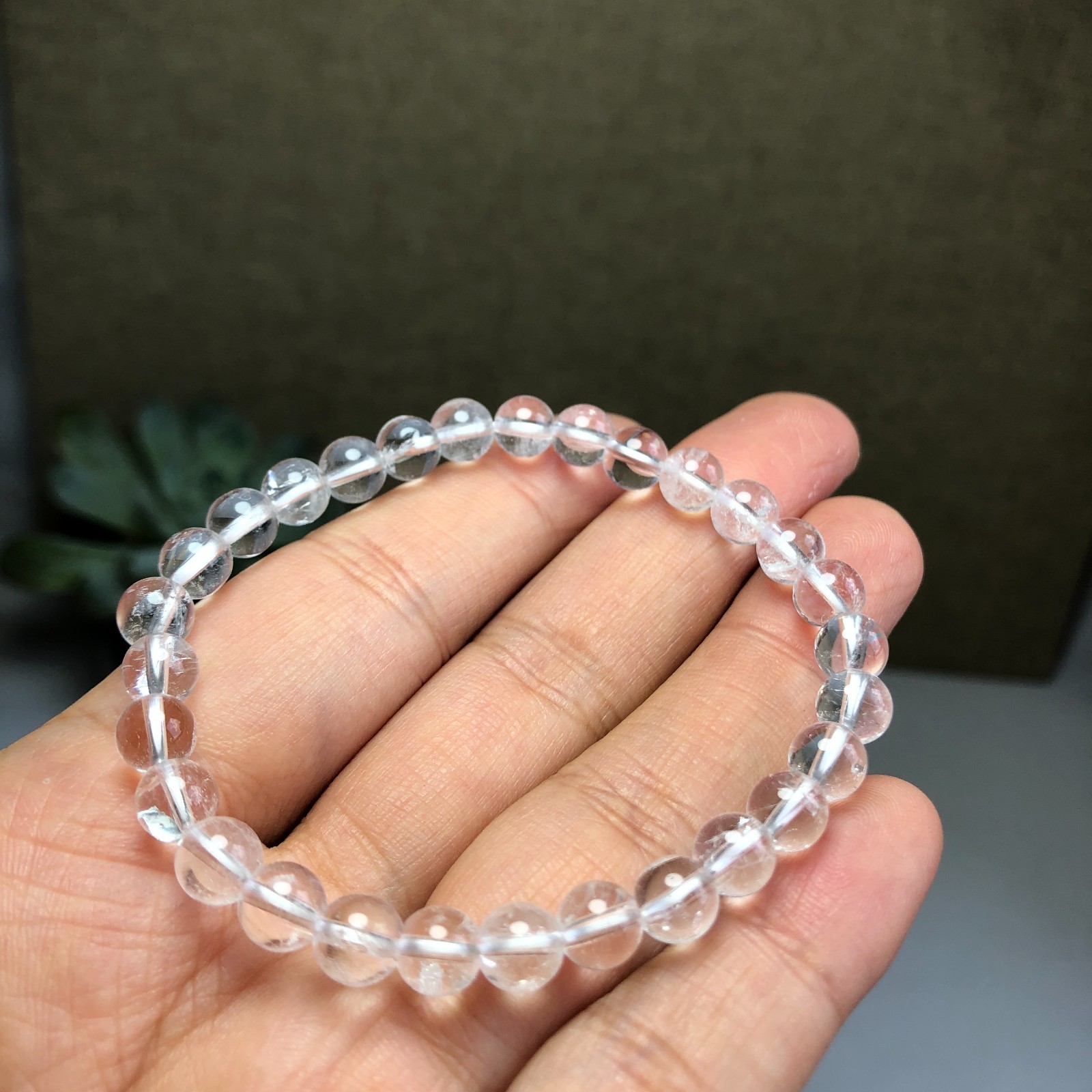 2Pcs Wholesal Natural white crystal bracelets Crystal ball sphere ball 6mm