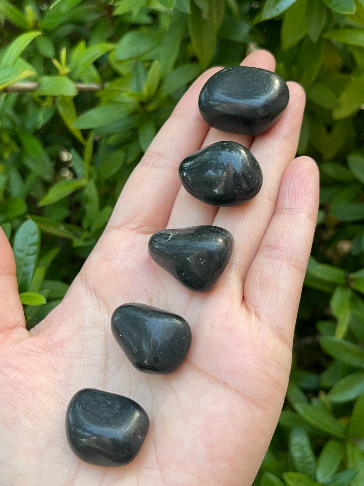 Grade A++Black Tourmaline Tumbled Stones, 0.8″-1″ Polished Black Tourmaline