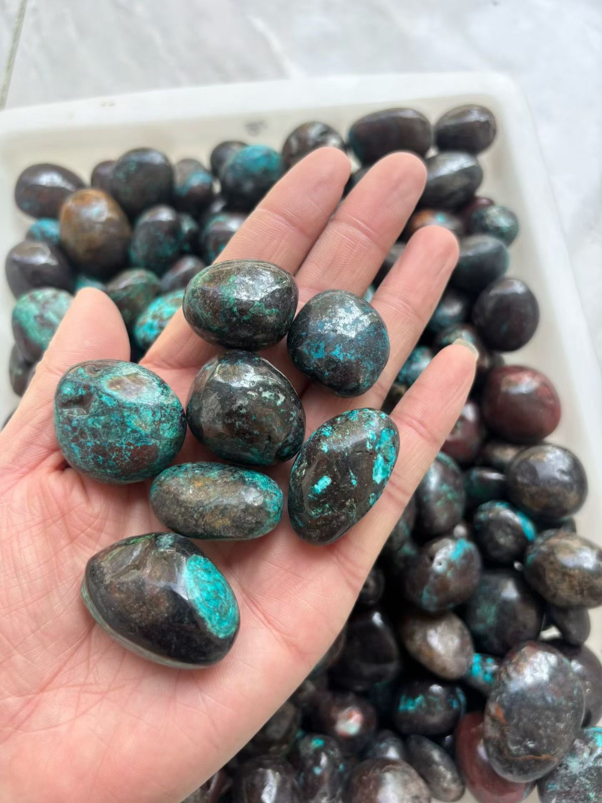 Natural Phoenix Pine Rolling Stone, Landscape Decorative Raw Stones DIY 20-30mm