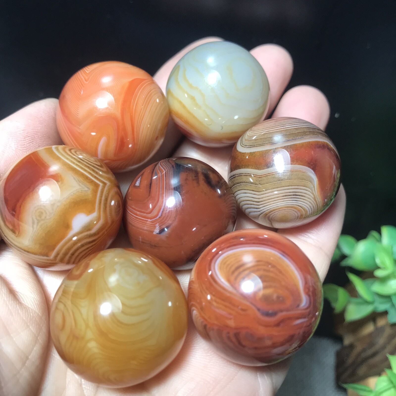 30+g 1pcs Madagascar Crazy Lace Silk Ribbon agate rolling ball pendulum article