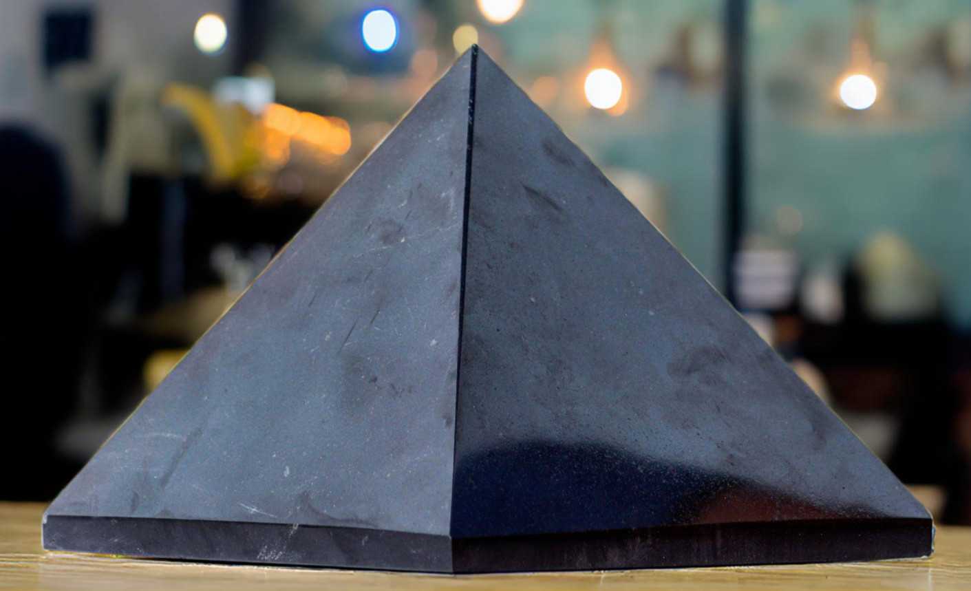 200MM Black Schorl Tourmaline Crystal Healing Chakra Balance Gemstone Pyramid