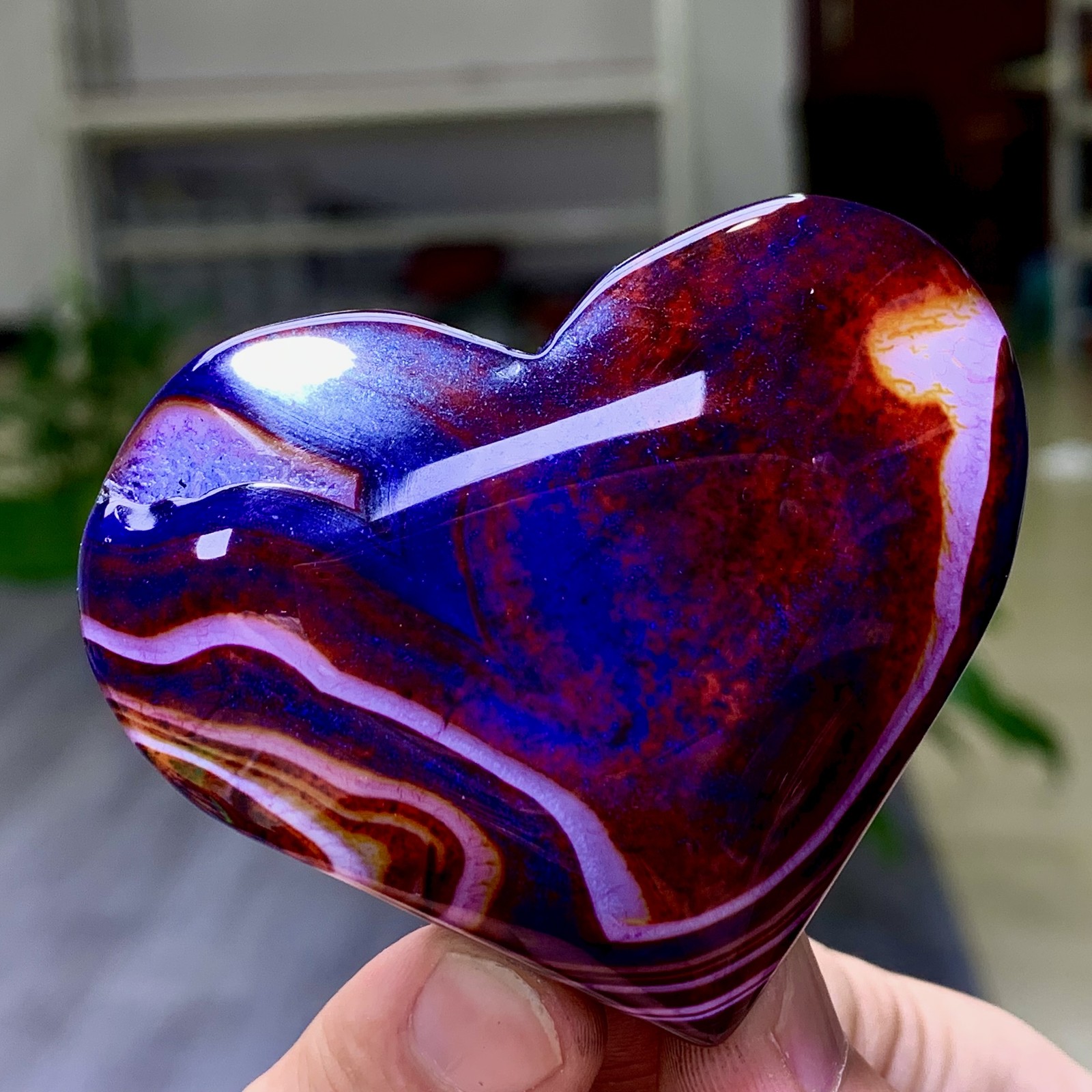 116G Natural colored striped agate crystal mineral heart shape
