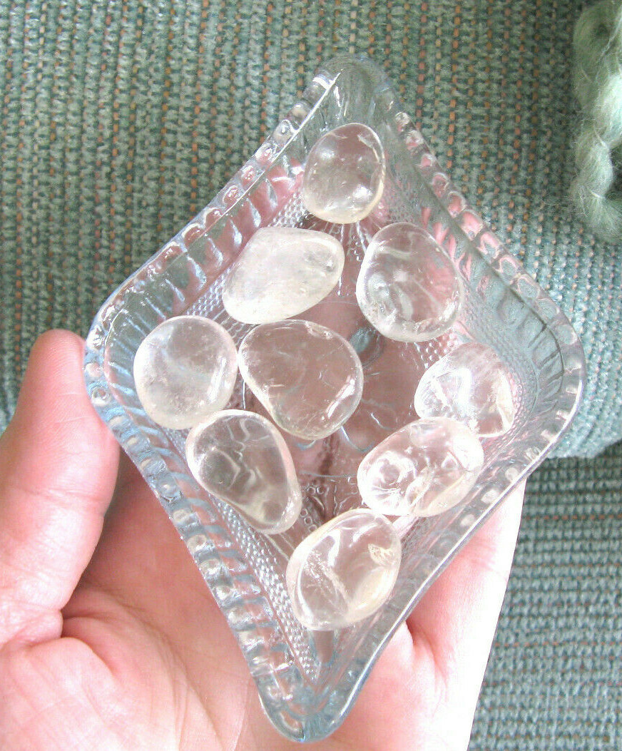 VINTAGE MINI BLUE DECORATIVE GLASS BOWL & NATURAL QUARTZ CRYSTAL STONES GIFT SET