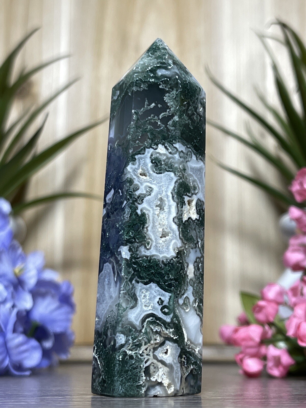 MOSS AGATE TOWER – Mineral Chalcedony Reiki Chakra Green Wiccan Crystal Decor