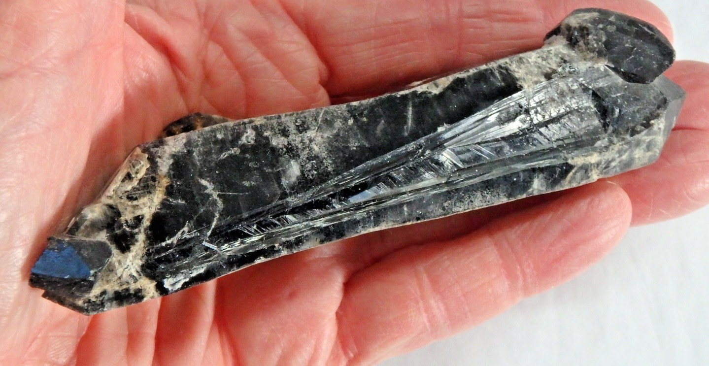 Crystal ✨ Black Quartz Inner Mongolian 98.9 grams