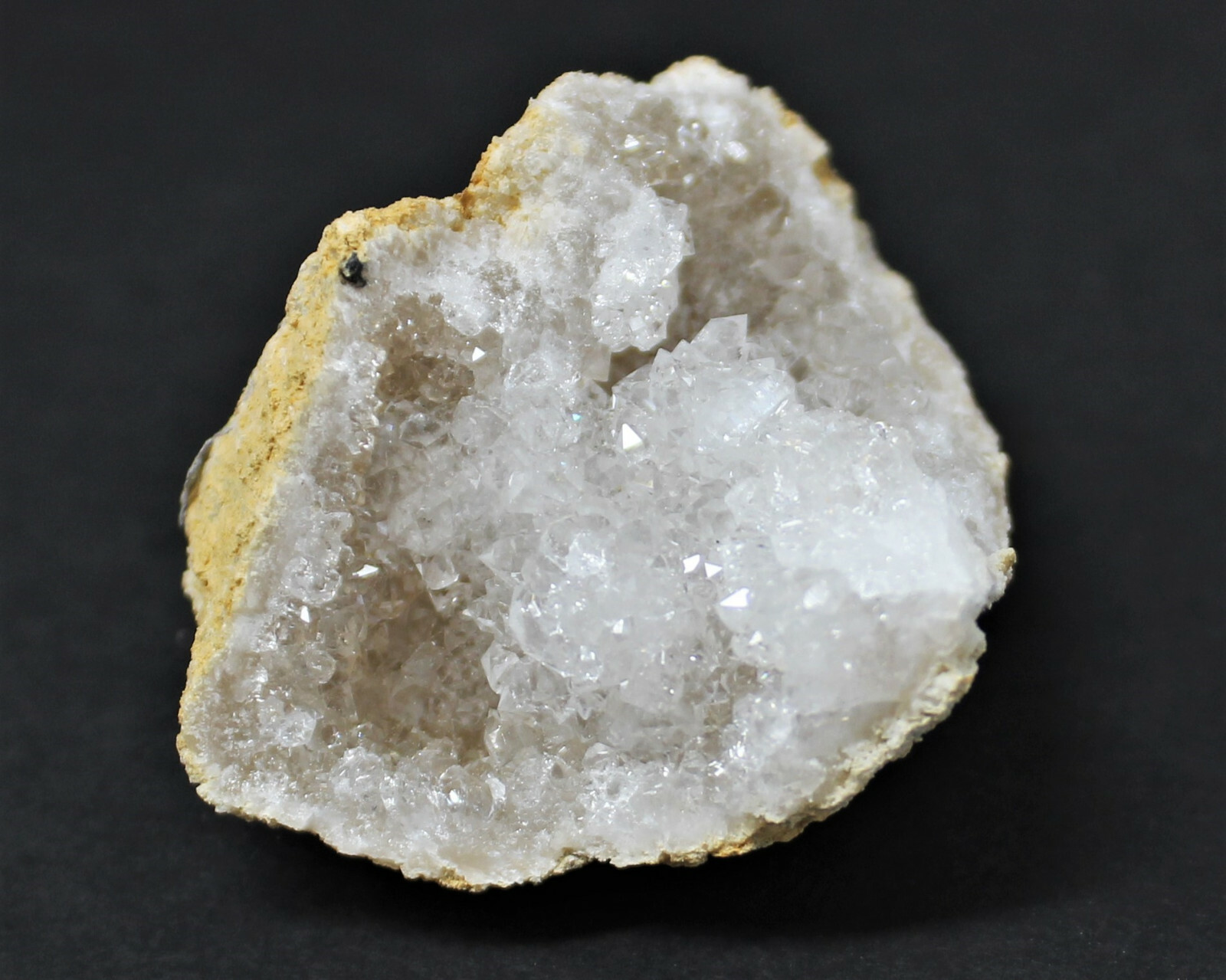 Break Your Own Geodes Gift Box (8 – 12 pcs) Large Unopened Moroccan Crystals
