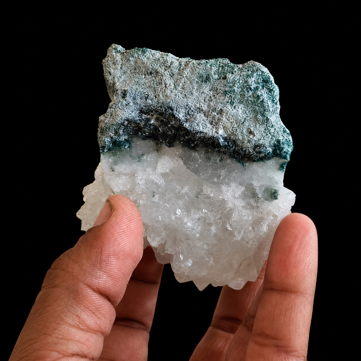 White Apophyllite Crystal Mineral 230g 7x6x5cm Raw Collectible Mineral Specimen