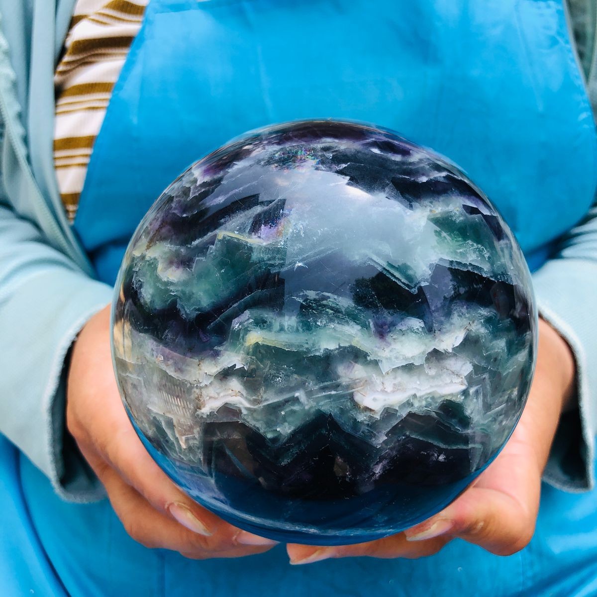2400G Natural Green Coloured Fluorite Ball Quartz Crystal Reiki Healing 5480