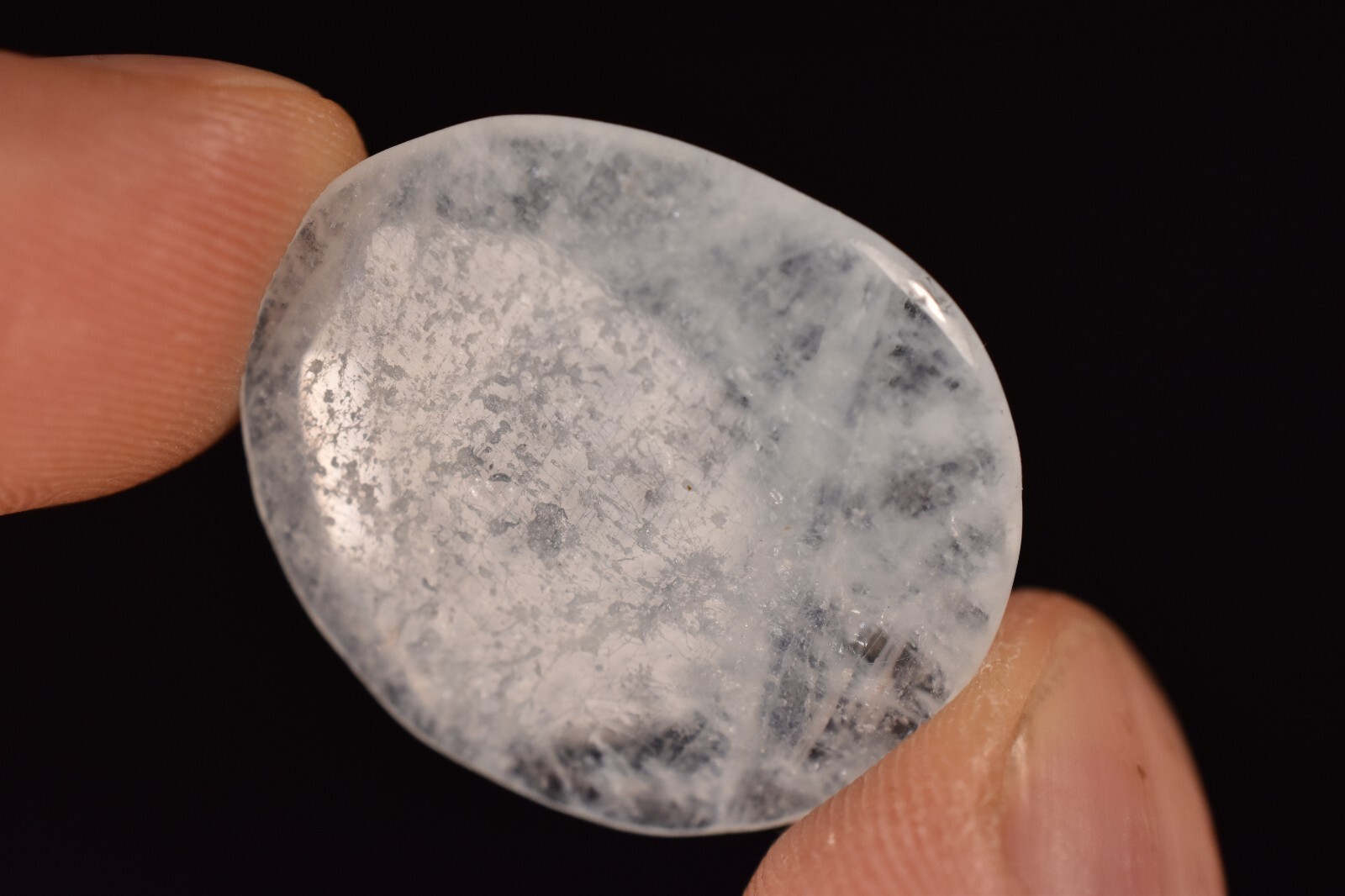 *AQUAMARINE* Flat Stone 2.8cm 4.4g Palm Tumbled Natural Healing Crystal
